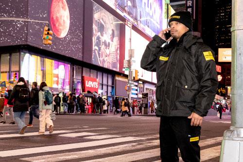 New York City Commercial Security Guard A Prosegur security guards in New York City providing guarding service for a commercial client.