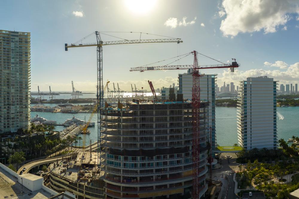 Miami Commercial Building A commercial property in Miami that Prosegur provides security guard services for