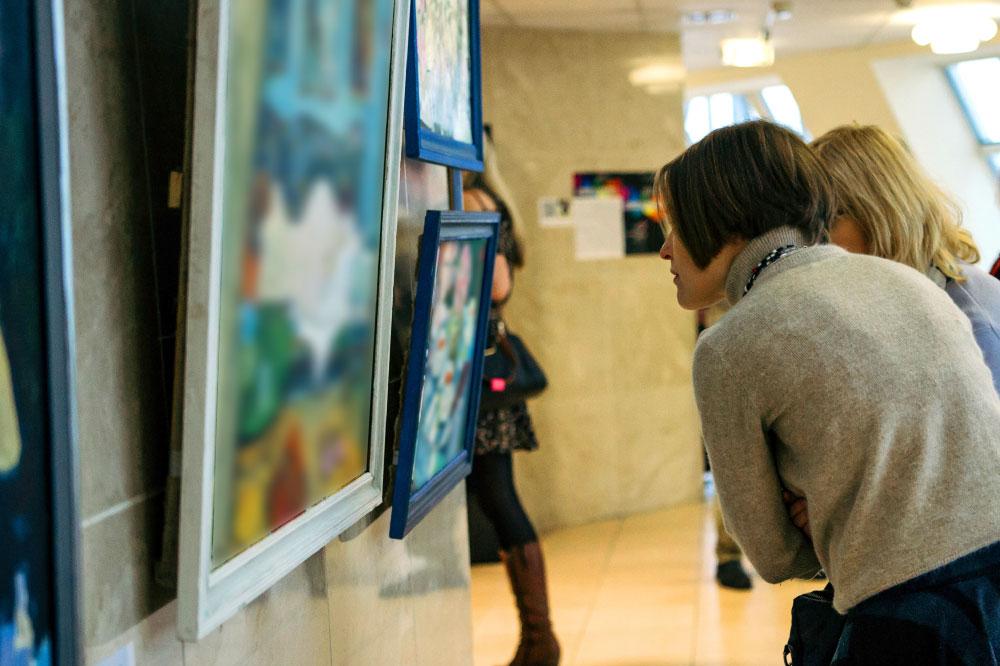 People at an art gallery