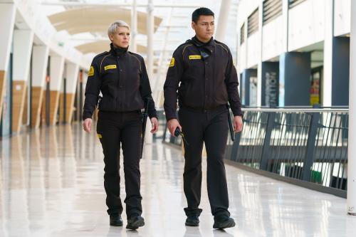 A Prosegur security guard in Atlanta providing emergency security guarding services