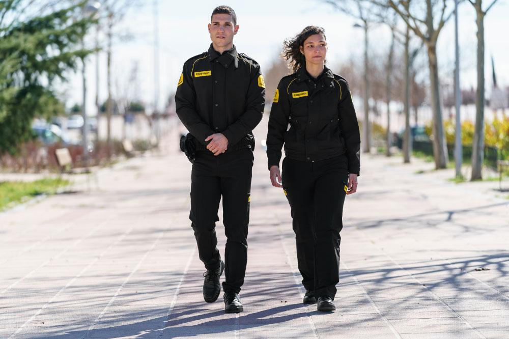Two Prosegur guards on patrol