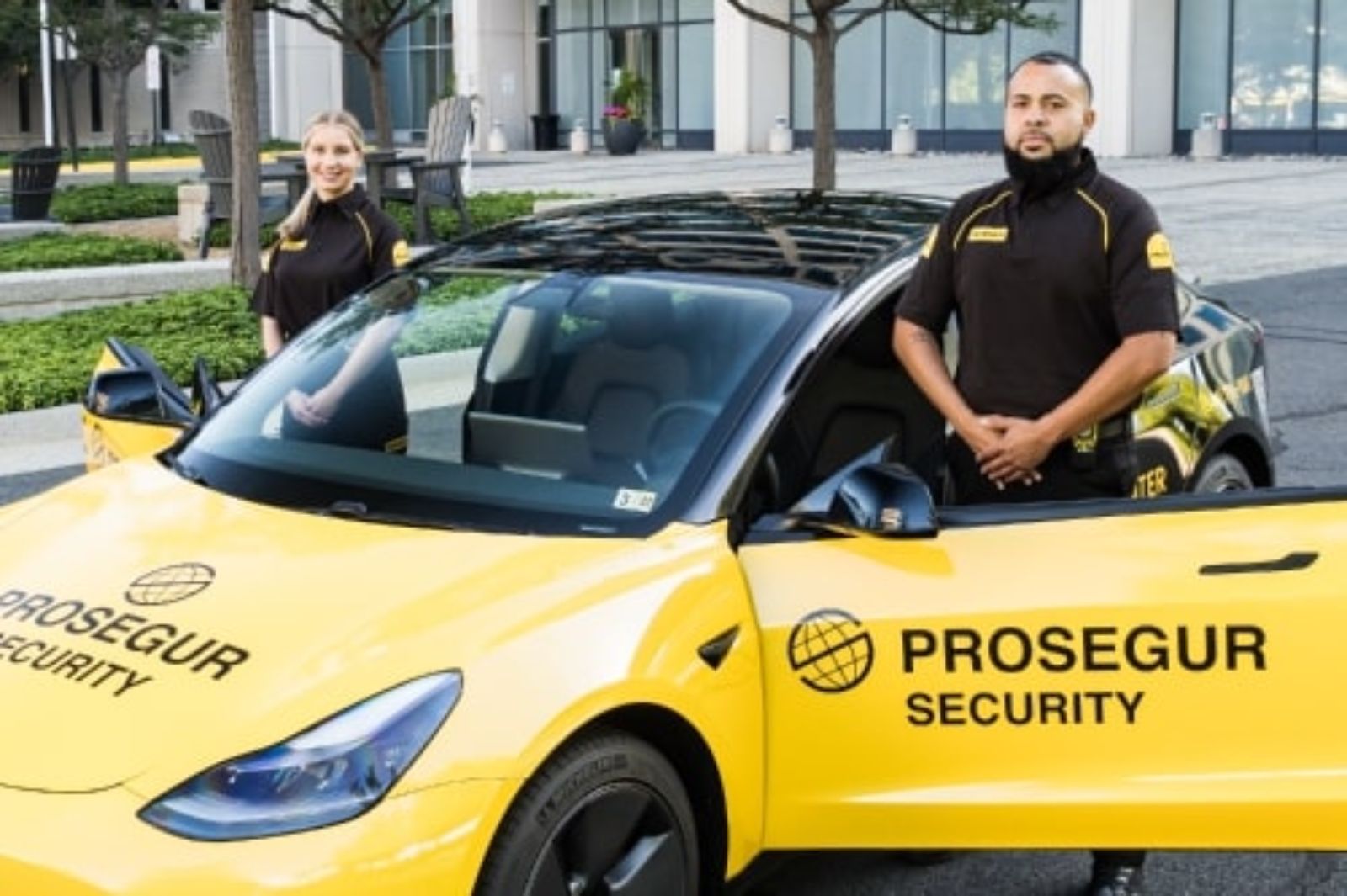 Prosegur mobile vehicle patrol with two officers