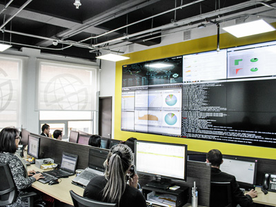 security-operations-center-06